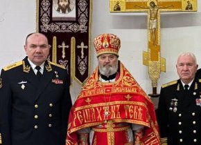 Пасхальное богослужение в Главном Морском соборе России