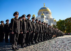 Торжественное посвящение в курсанты университета Макарова